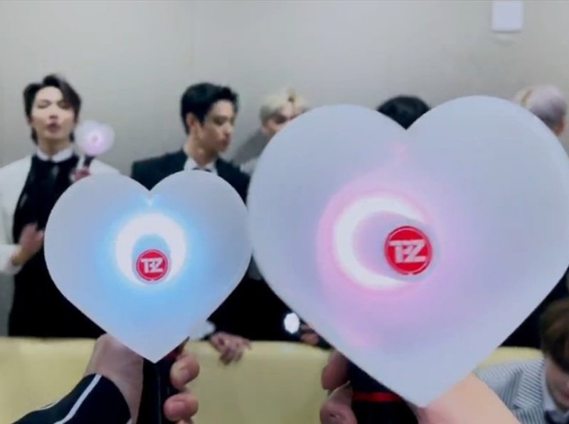 The Boyz Kpop lightsticks